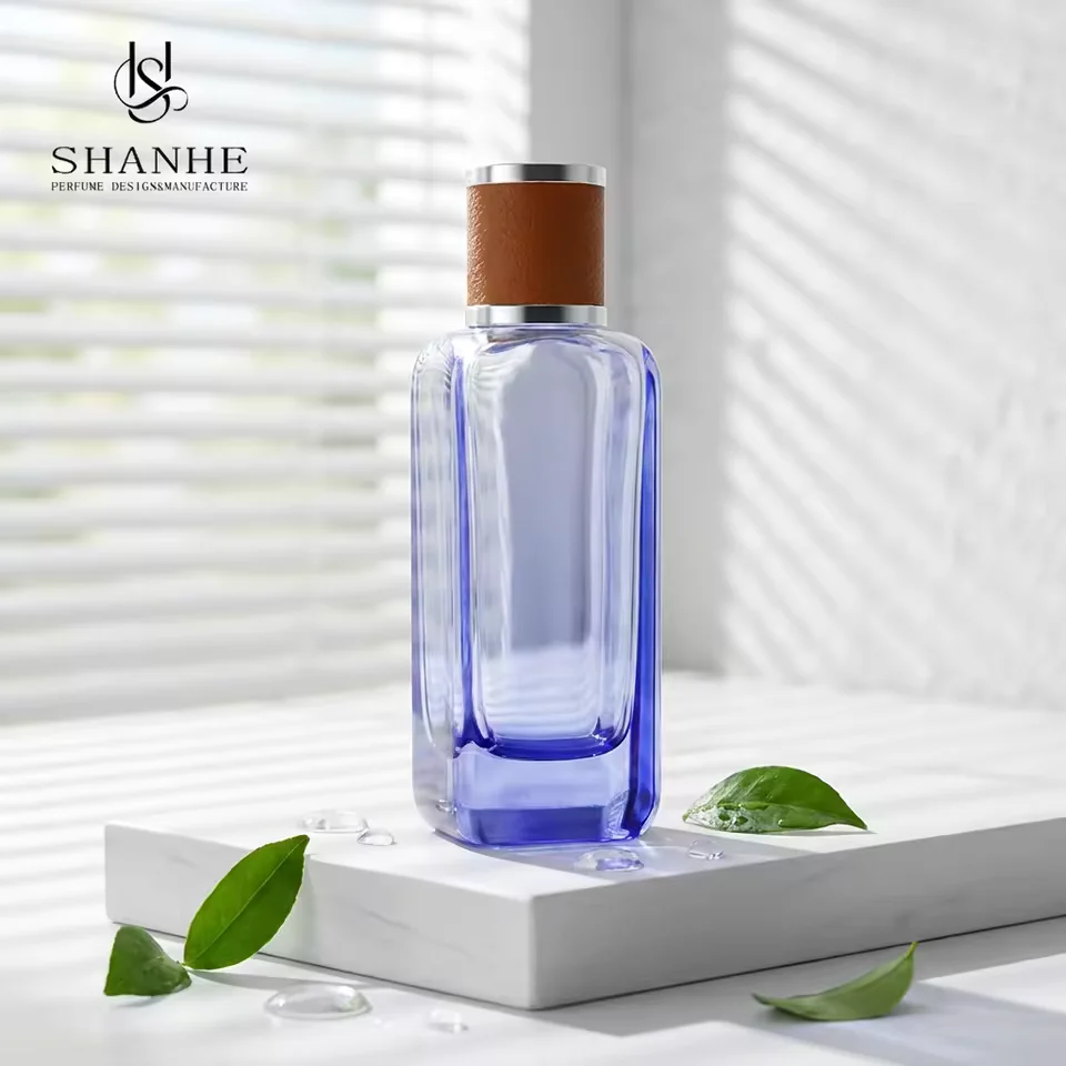 Luxury Glass Blue Perfume Bottles Empty Pump Sprayer Packaging for Fragrance
