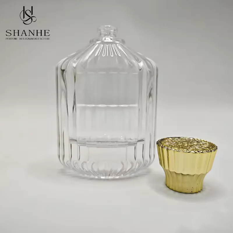 Clear Glass Perfume Bottle with Refillable Design image 2