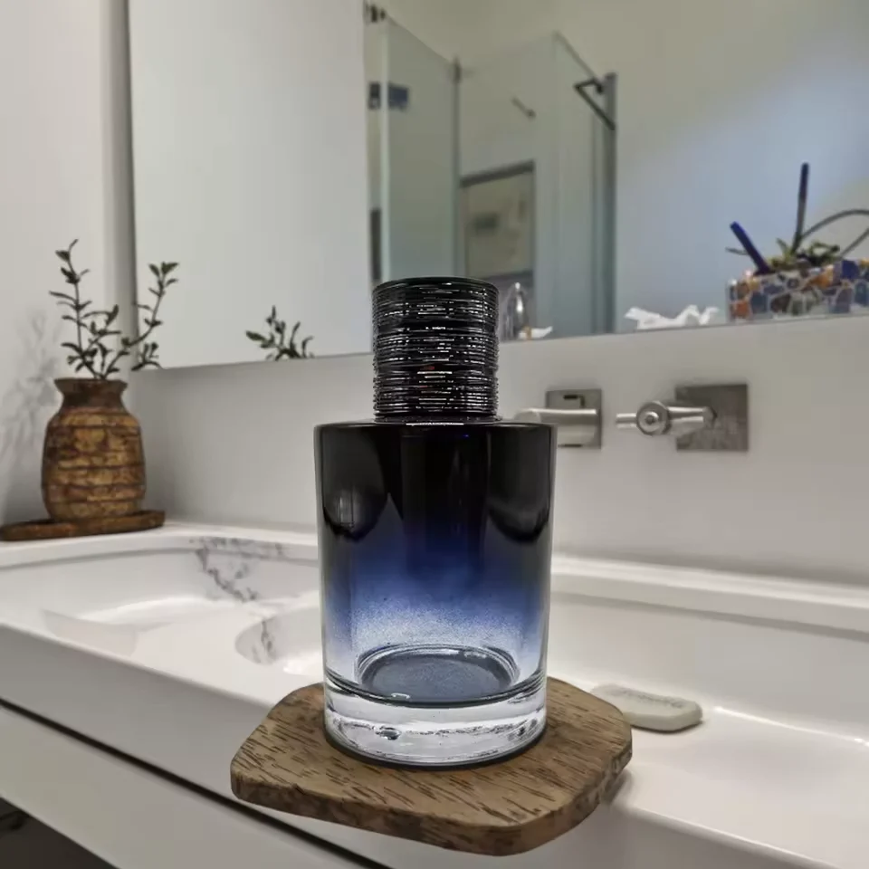 Gradient Glass Perfume Bottle image 5