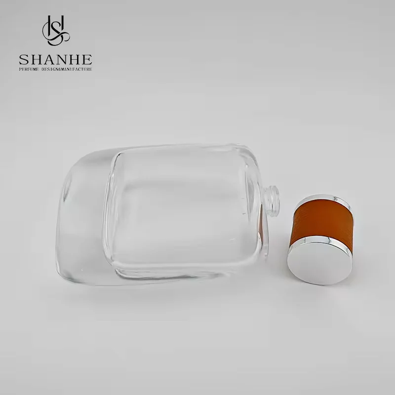 Clear Round Glass Perfume Bottle with Custom Logo image 5