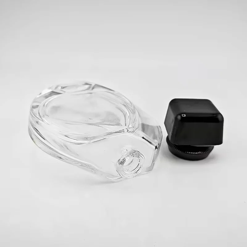 Gradient Round Glass Perfume Bottle image 3