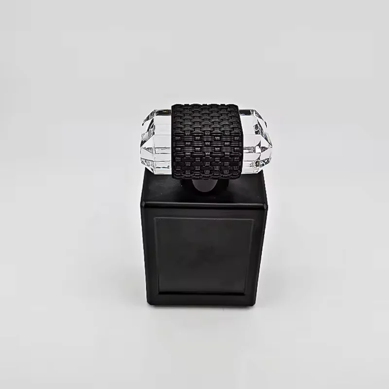 Black Rectangular Glass Perfume Bottle with Pump Sprayer