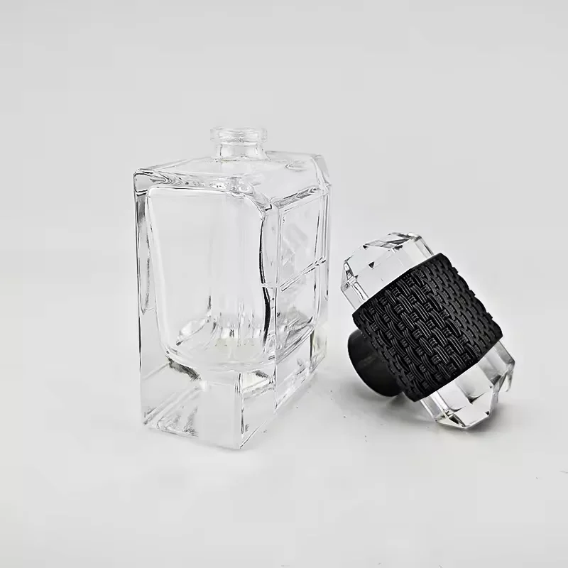 Black Square Glass Perfume Bottle with Pump Sprayer image 2