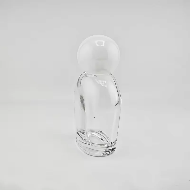 Gradient Round Glass Perfume Bottle with Refillable Design image 2