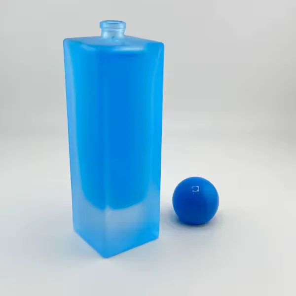 Clear Glass Perfume Bottle with Refillable Design image 2