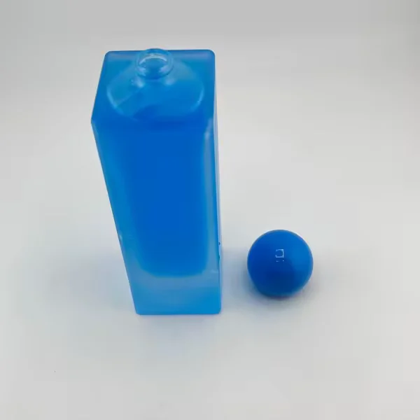 Clear Glass Perfume Bottle with Refillable Design image 4