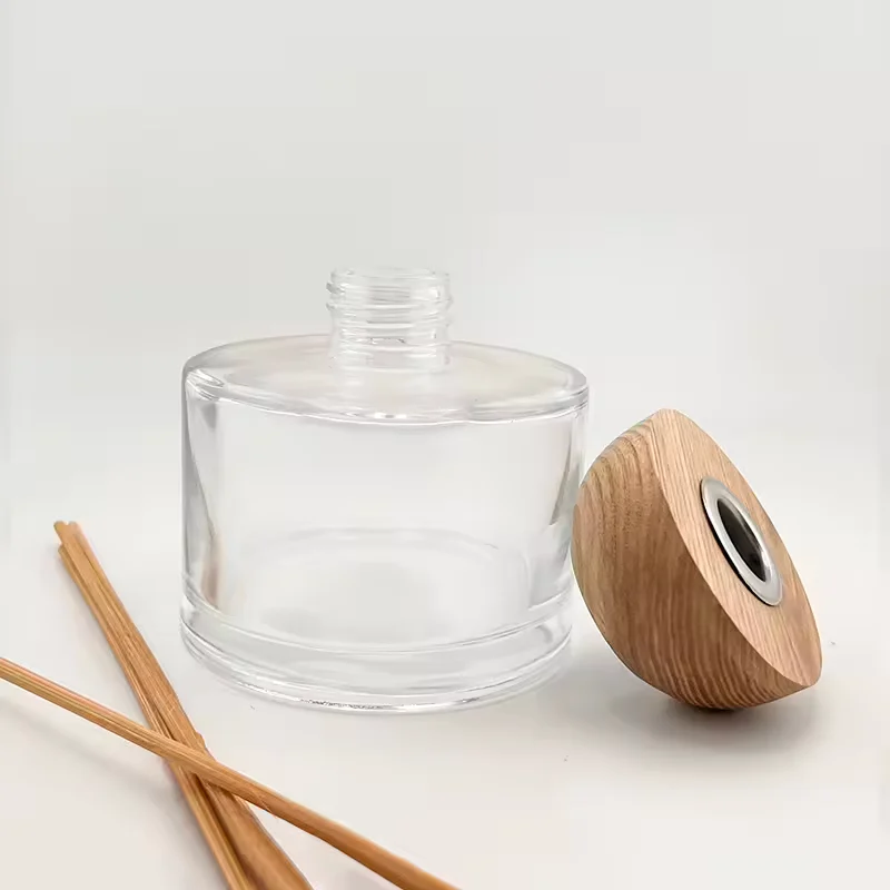 Luxury Diffuser Bottle with Unique Design Cap 100mlCapacity