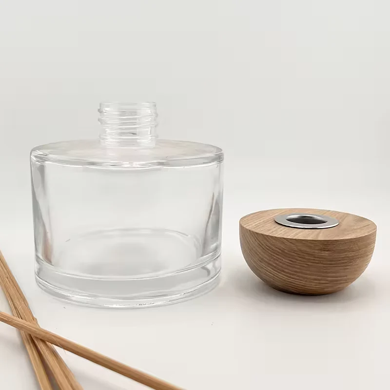 Luxury Diffuser Bottle with Unique Design Cap 100mlCapacity image 3