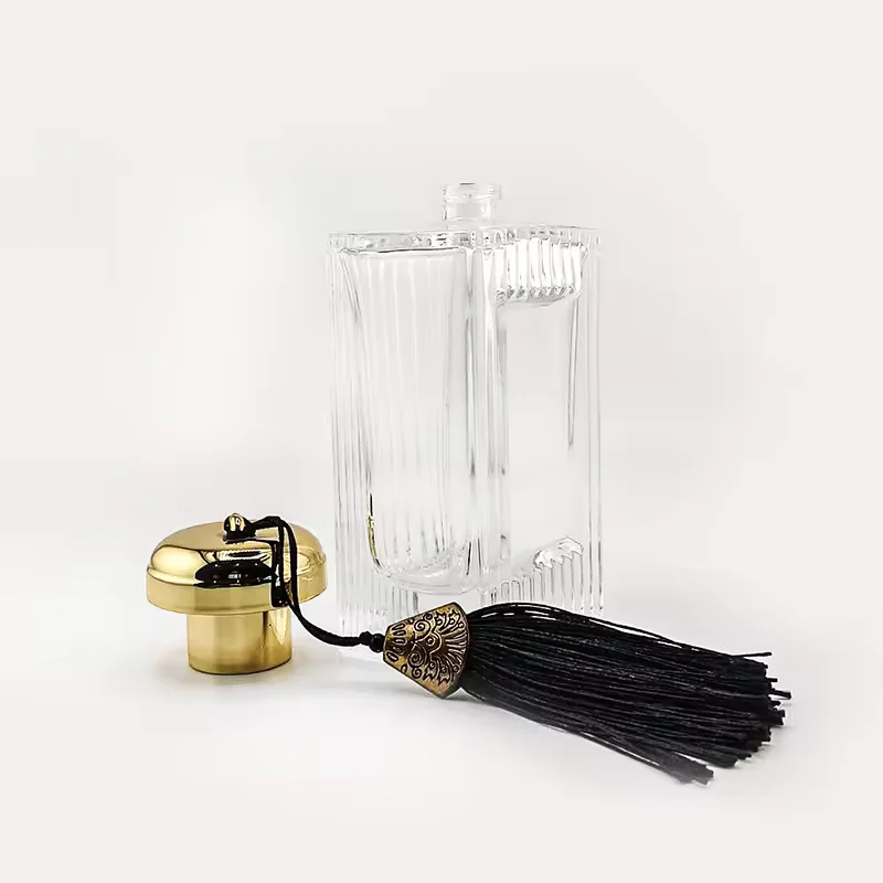Frosted Square Glass Perfume Bottle with Pump Sprayer image 3