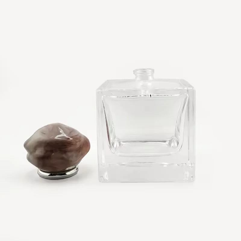 Clear Glass Perfume Bottle with Pump Sprayer