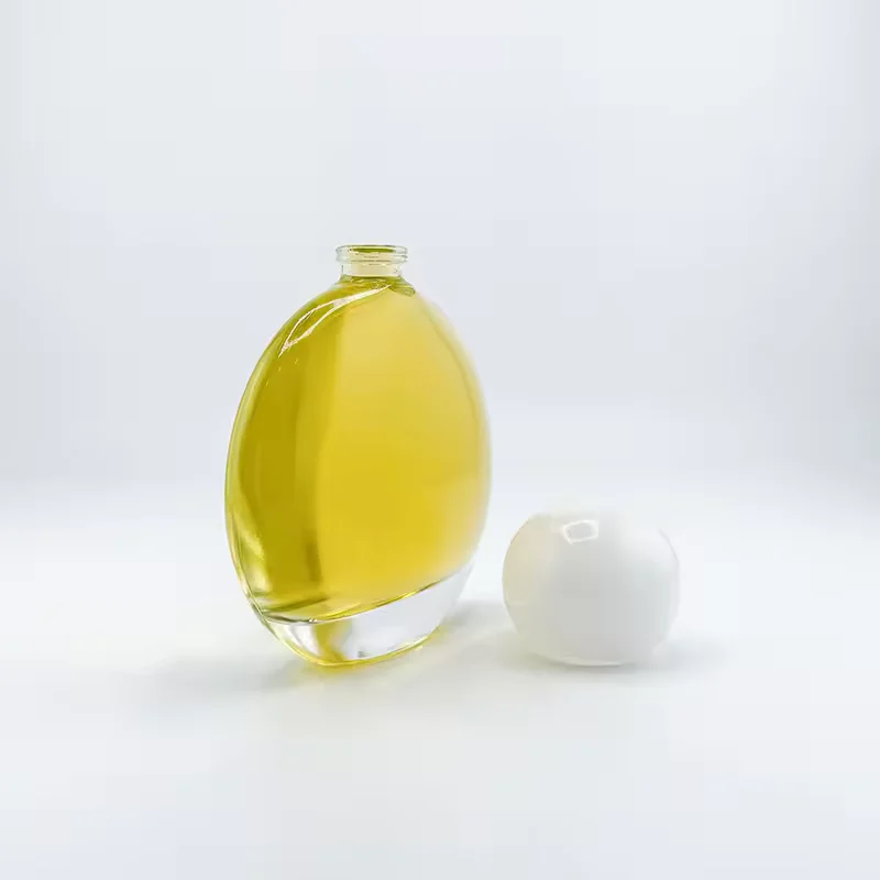 Round Glass Perfume Bottle with Pump Sprayer image 4
