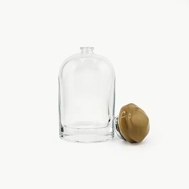 -Direct Latest New Flat Crystal Glass Perfume Bottles With Silver Cap